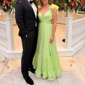 Mac Duggal 67911 Gown